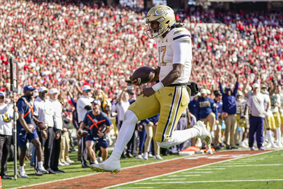 Georgia Tech quarterback Taisun Phommachanh